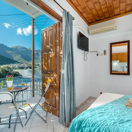 아파트호텔 Myrtoo Kyparíssion