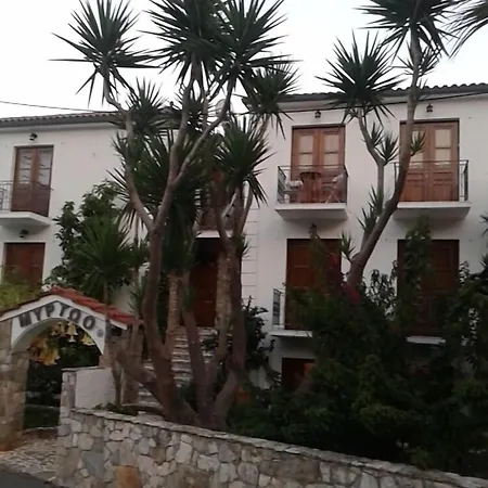 Myrtoo Aparthotel Kyparission